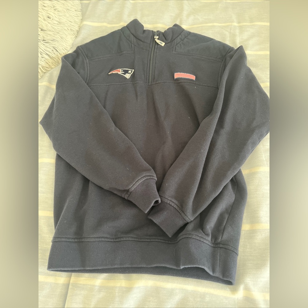 Woman’s vineyard vines Patriots navy blue Shep Shirt size